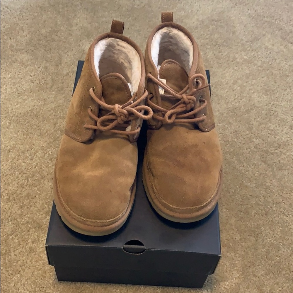 Men’s uggs - Picture 3 of 3